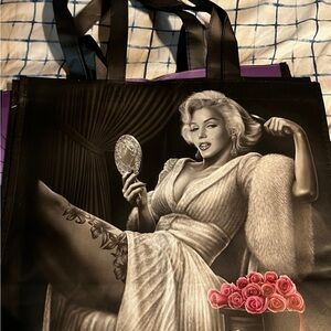 Beautiful Brand New Pretty in Pink DGA Tote bag